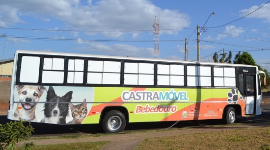 Castramóvel atende no residencial Santaella