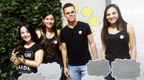 Canil Albergue realiza feira de adoção em universidade