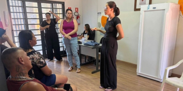 CRAS Oeste promove orientação para famílias do Bolsa Família