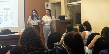 Treinamento de Emergência Pediátrica prepara equipe de enfermagem da UPA