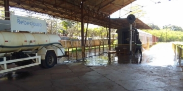 Estação Cultura recebe limpeza com uso de água de reuso