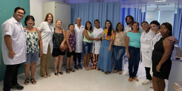 CRAS promove atividade de reflexologia podal para mulheres do Serviço de Convivência