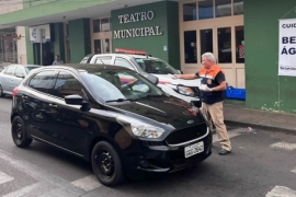 Defesa Civil e GCM distribuem água gelada para população