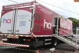 Carreta do Hospital de Amor atende no jardim São Carlos