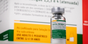 Secretaria de Saúde informa suspensão temporária da vacina Butantan-DV contra a dengue